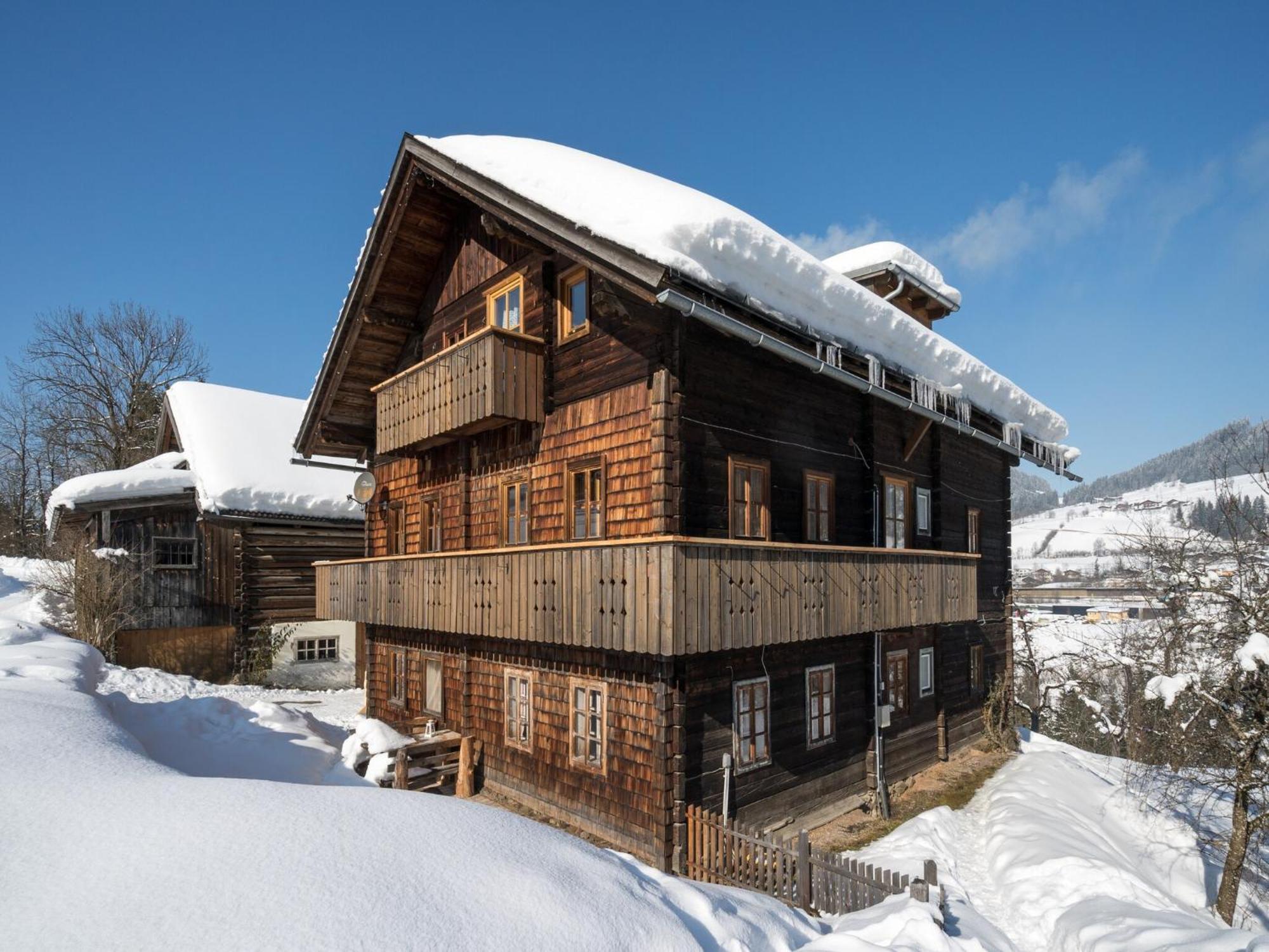Sprawling Mansion Near Ski Area In Salzburg Eben Im Pongau Ngoại thất bức ảnh