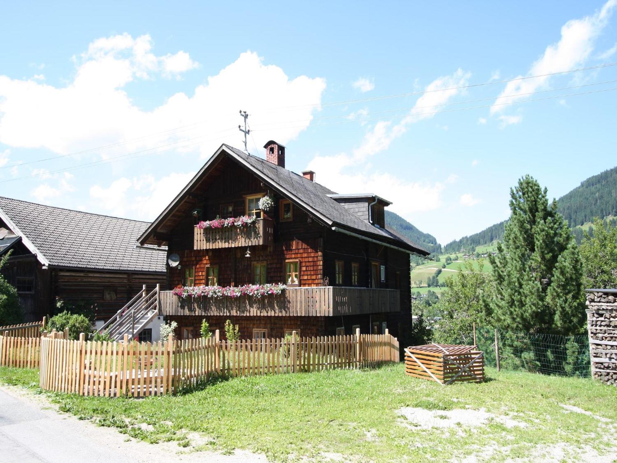 Sprawling Mansion Near Ski Area In Salzburg Eben Im Pongau Ngoại thất bức ảnh